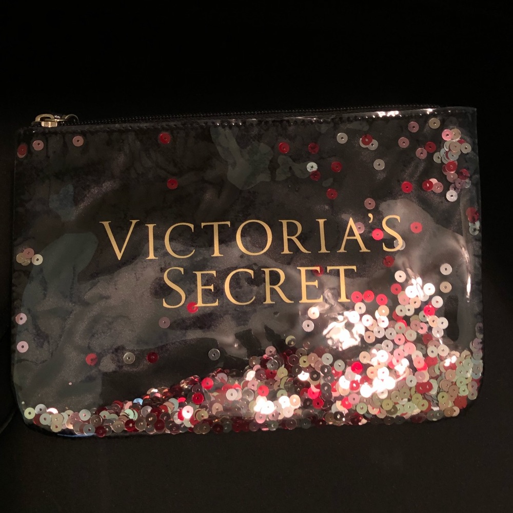 Victoria Secret make-up or wristlet